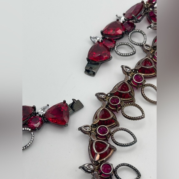 NWOT nOir Red Stone and Black Formal Statement  Necklace - Picture 6 of 7
